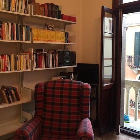 Apartamento A Casa Di Claudia Venecia Exterior foto